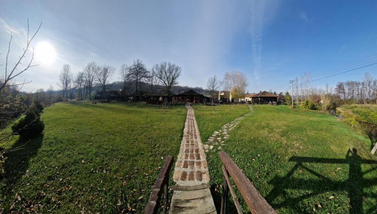 Villa Kumova Vodenica à Markova Crkva Extérieur photo